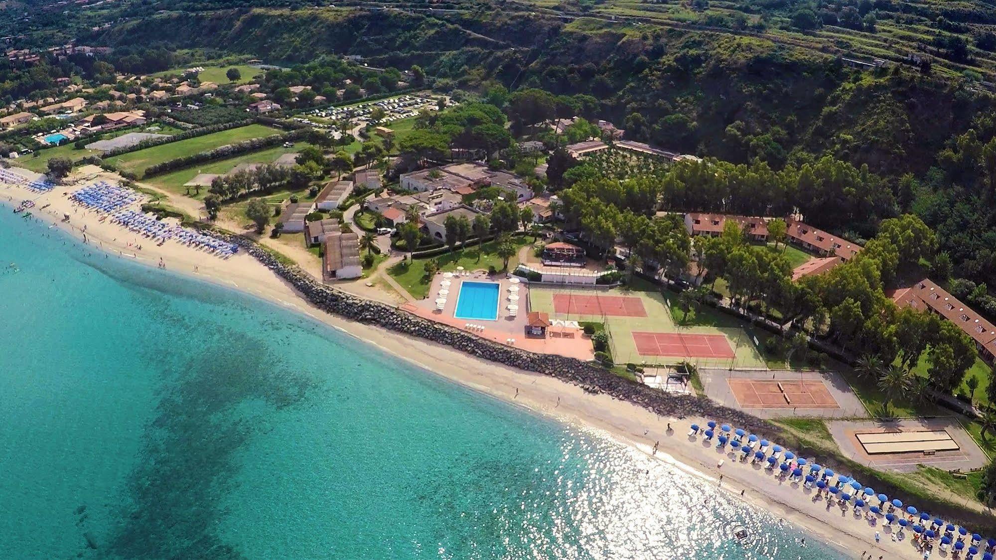 Villaggio Sabbie Bianche 赞布隆内 外观 照片