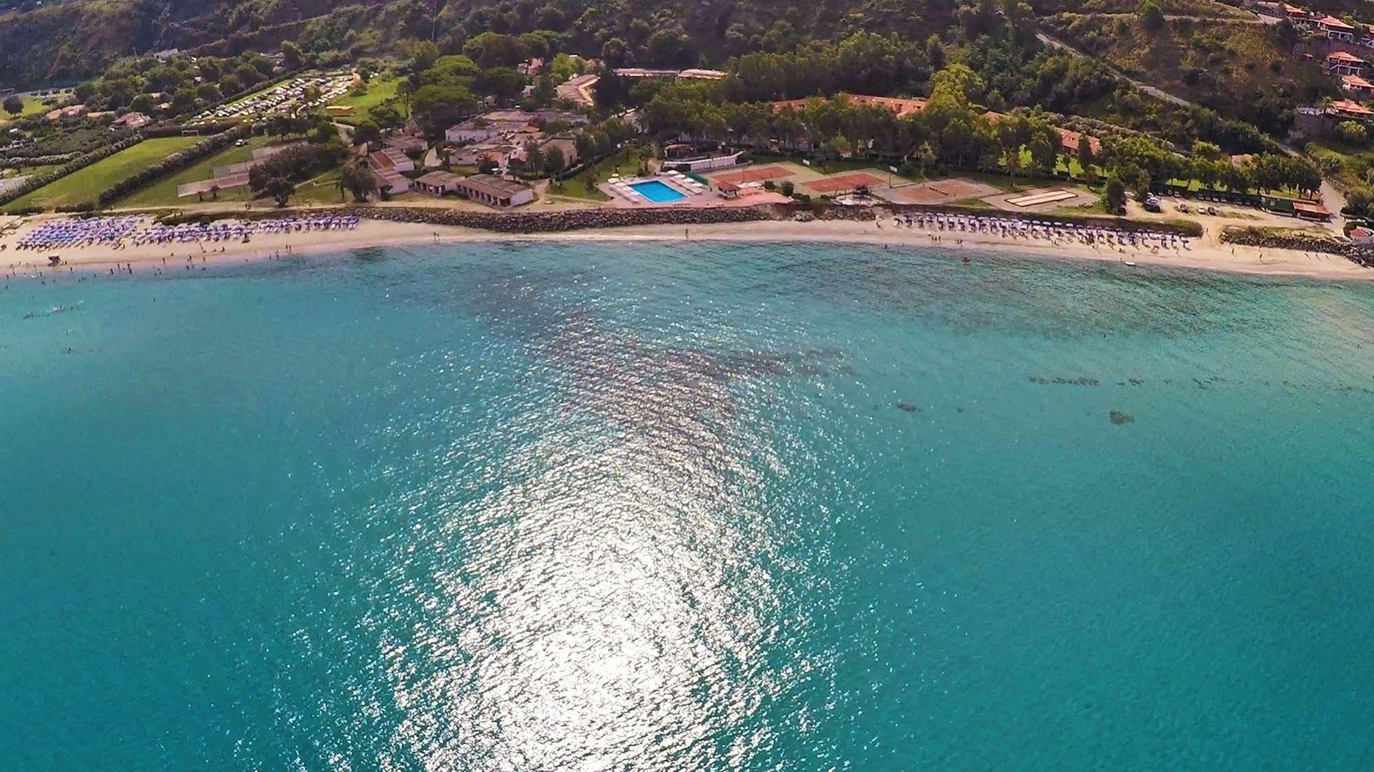 Villaggio Sabbie Bianche 赞布隆内 外观 照片
